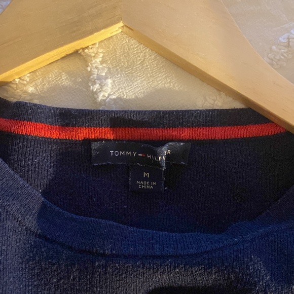 Tommy Hilfiger navy blue sweater - Picture 4 of 4